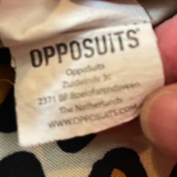 ๐๐ $$25.00 ๐๐ Size 36 Adult Animal Print Two Piece Suit & Top Hat. - Picture 9 of 10